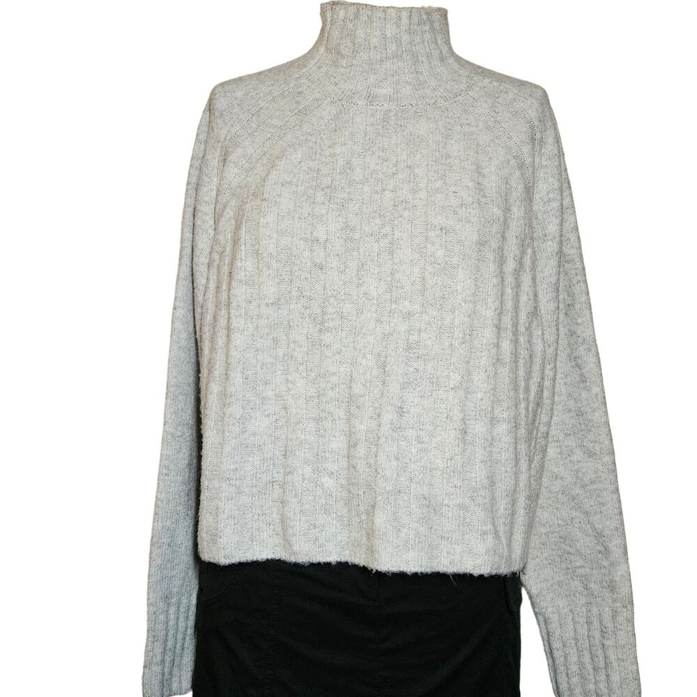 Talulah Grey Mock Neck Winter Sweater Size Small